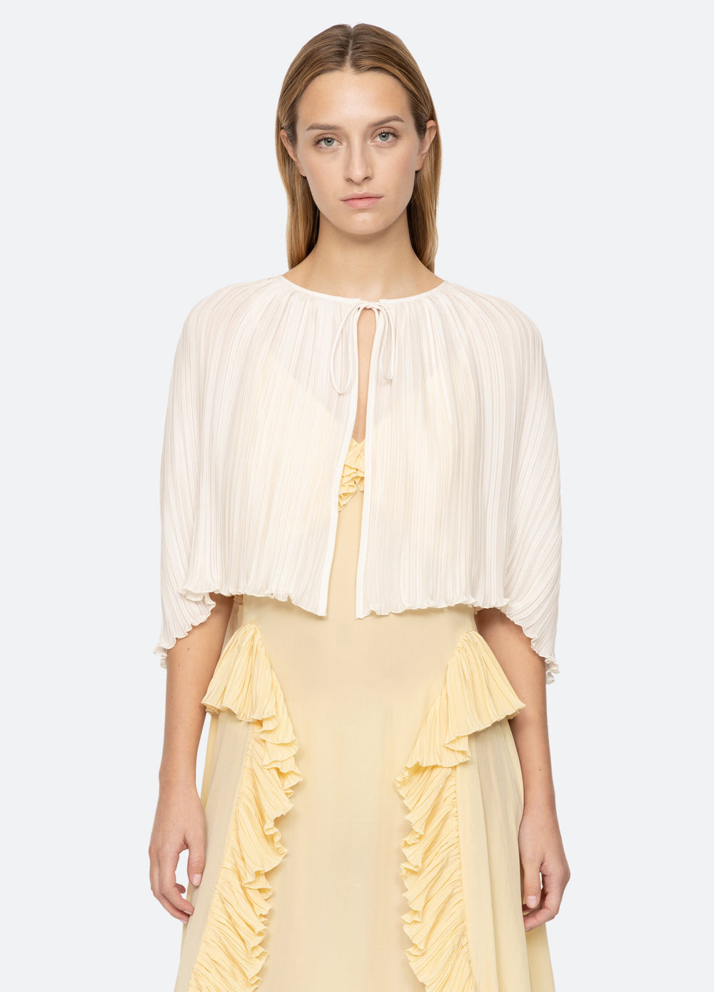 Delilah Cape Black|Cream