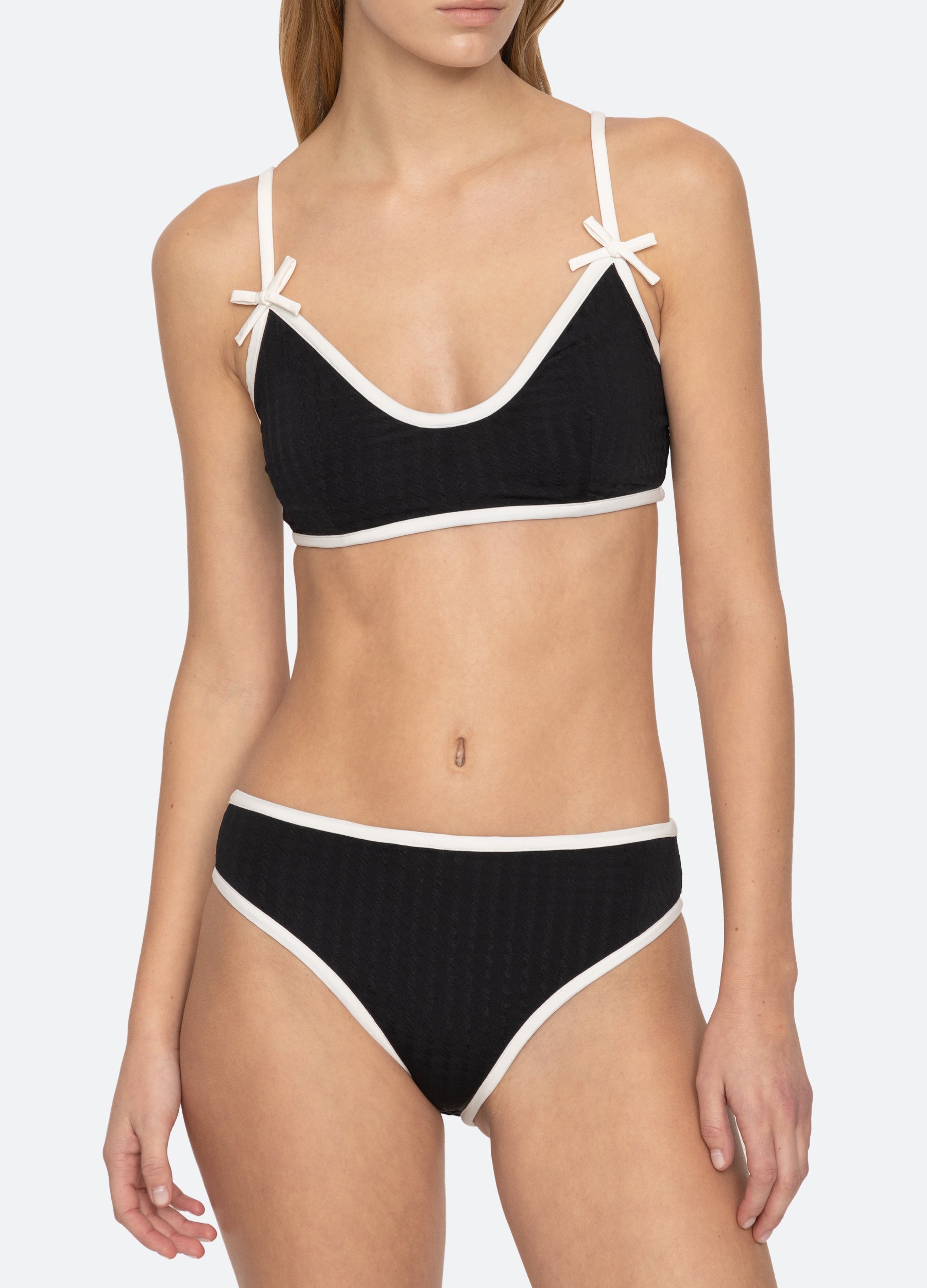 Briella Bikini Top Black
