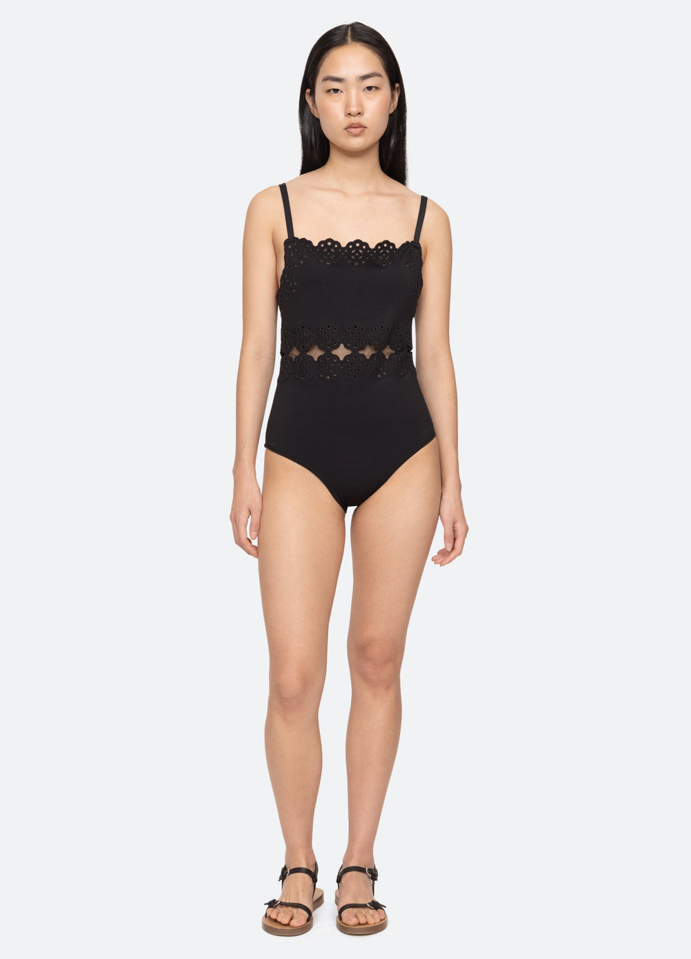 Mae One Piece Black|White