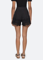 Iyla Shorts White|Black