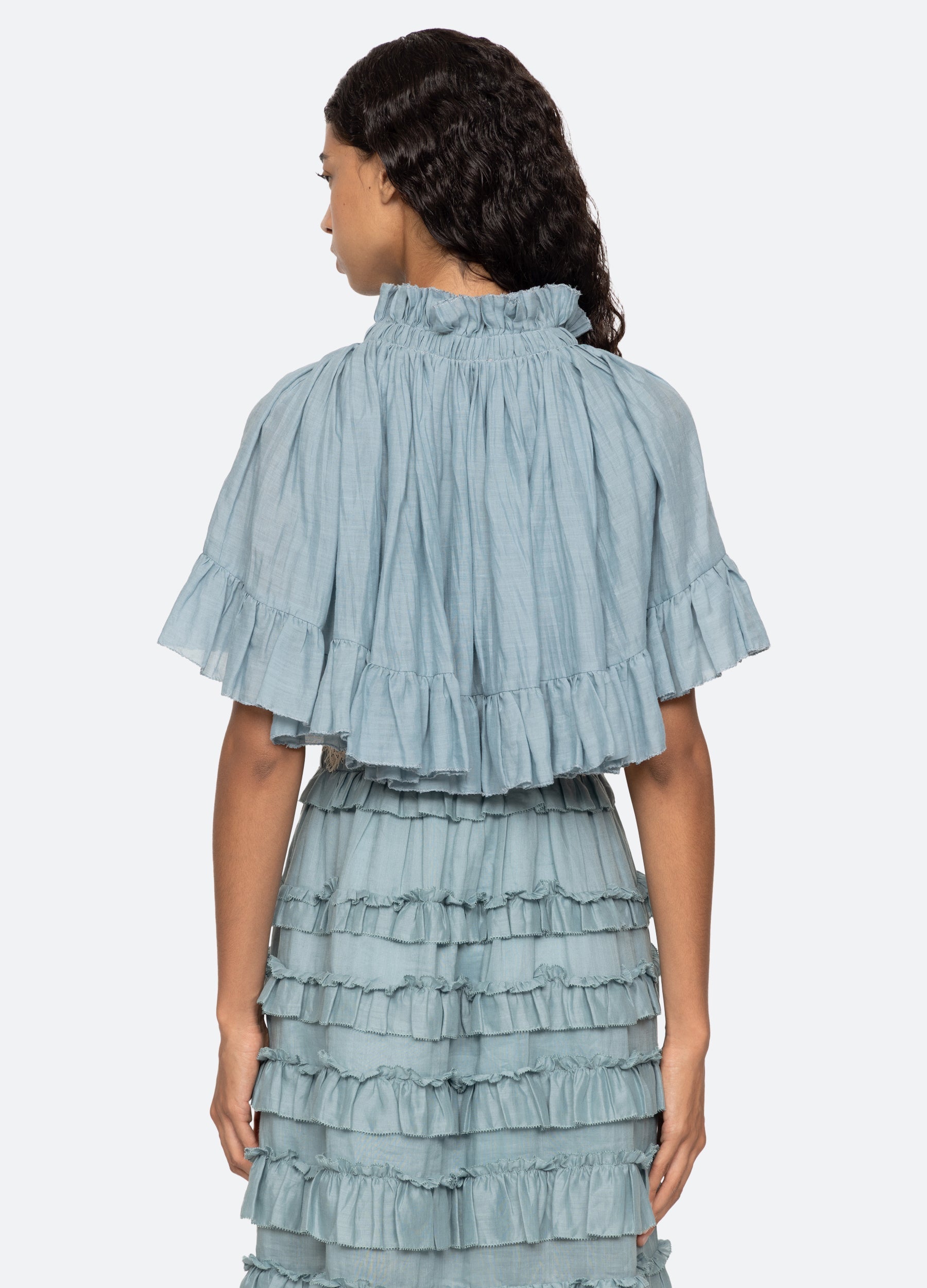 Anise Cape Blue|White