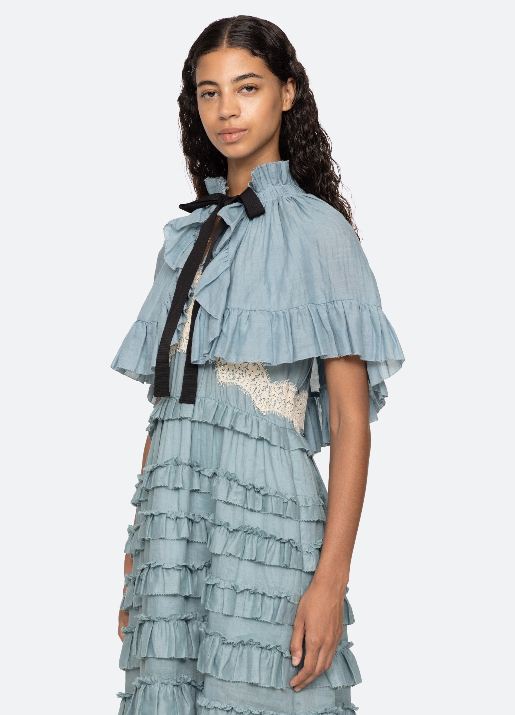 Anise Cape Blue|White
