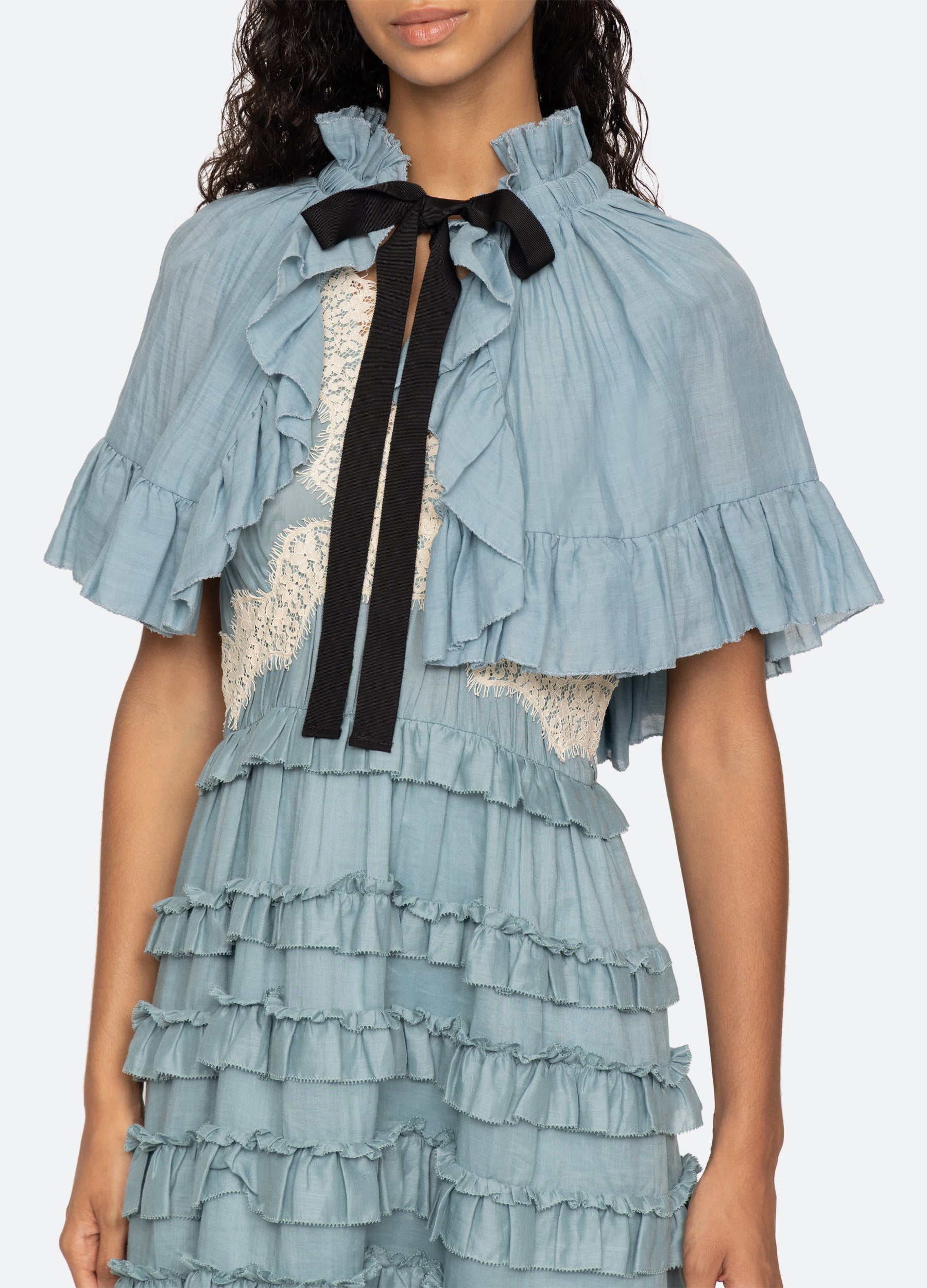 Anise Cape Blue|White
