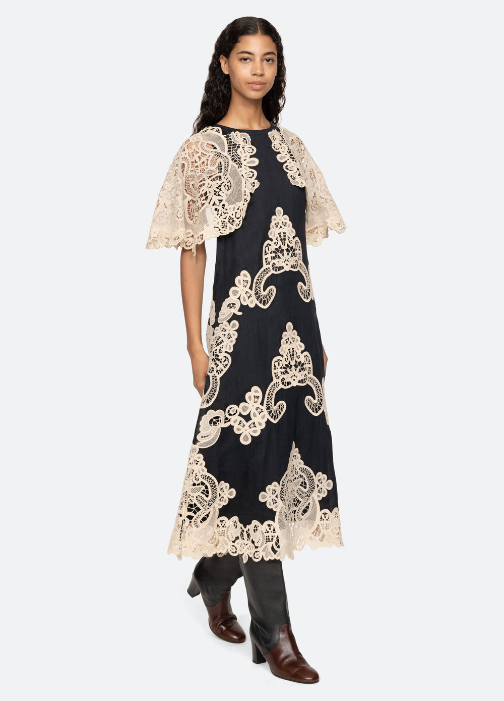 Medina Dress Black|Burgundy