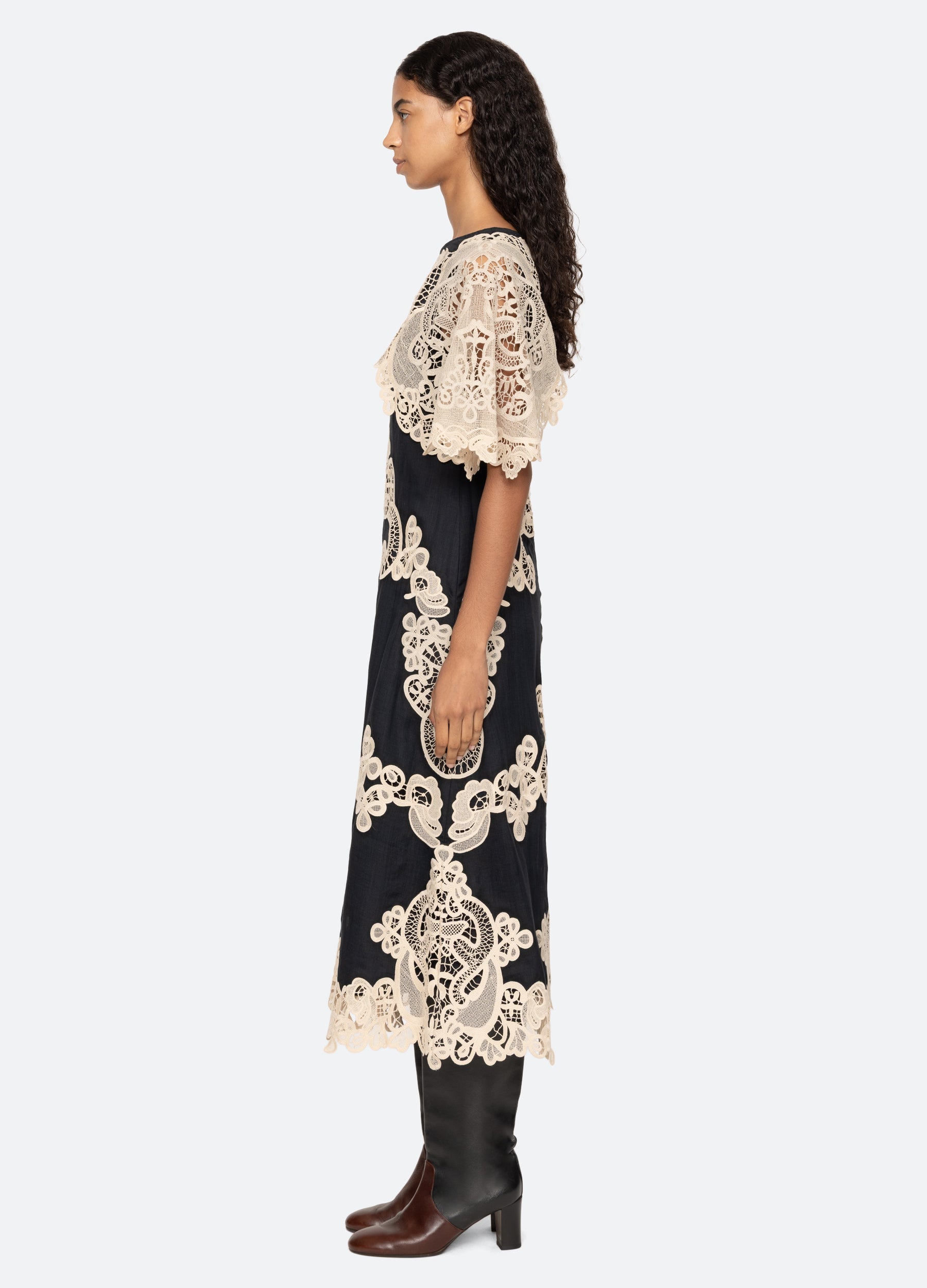 Medina Dress Black|Burgundy