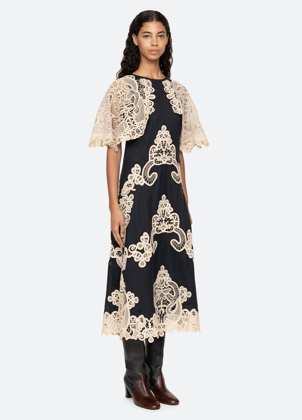 Medina Dress Black|Burgundy