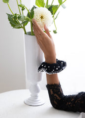 Pearl Scrunchie Black